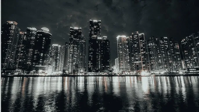 骚小妹影院 - 城市之光：霓虹背后的人间烟火